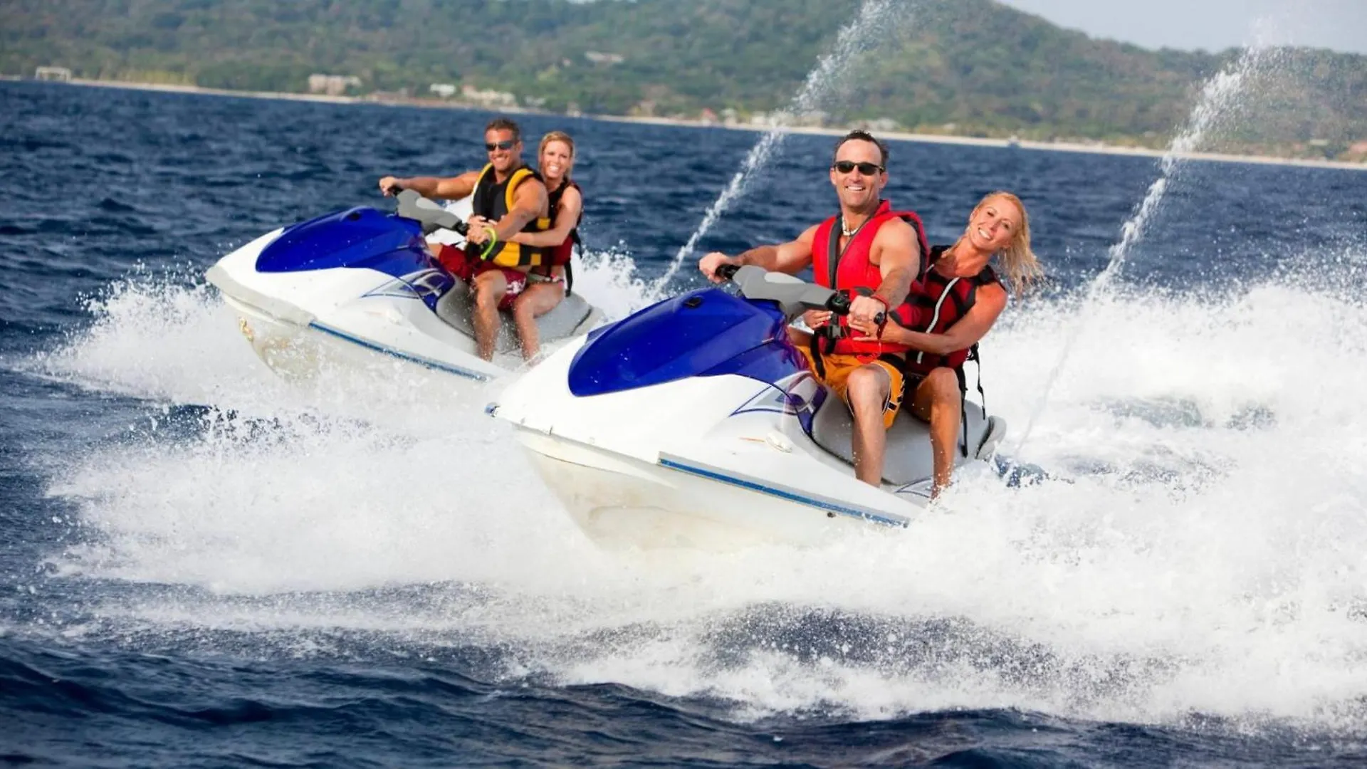 Apartment Oceanbreeze Jamaica Penthouse, 7-Minute Walk To Beach Ocho Rios Jamaica