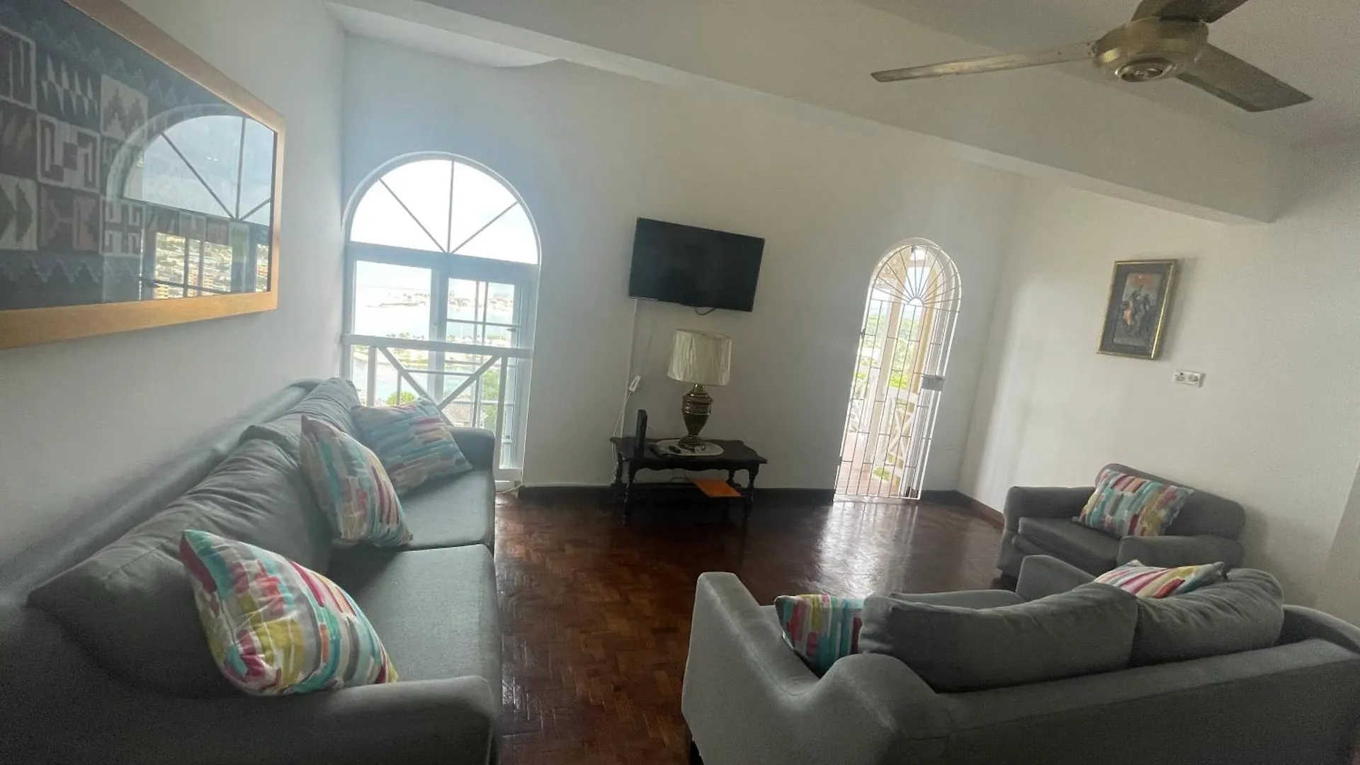 Oceanbreeze Jamaica Penthouse, 7-Minute Walk To Beach Ocho Rios 0*,  Jamaica