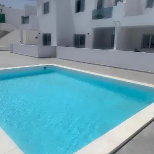 https://apartment-1-rociega-35-puerto-del-carmen.in-canary-islands.com