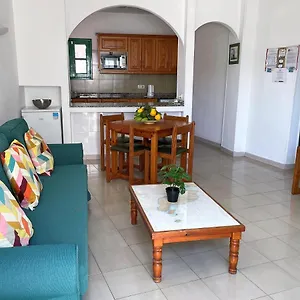 https://spacious-sunny-relaxing-lanzarote.in-canary-islands.com