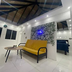Queens Palace -montego Bay Airport Apartment